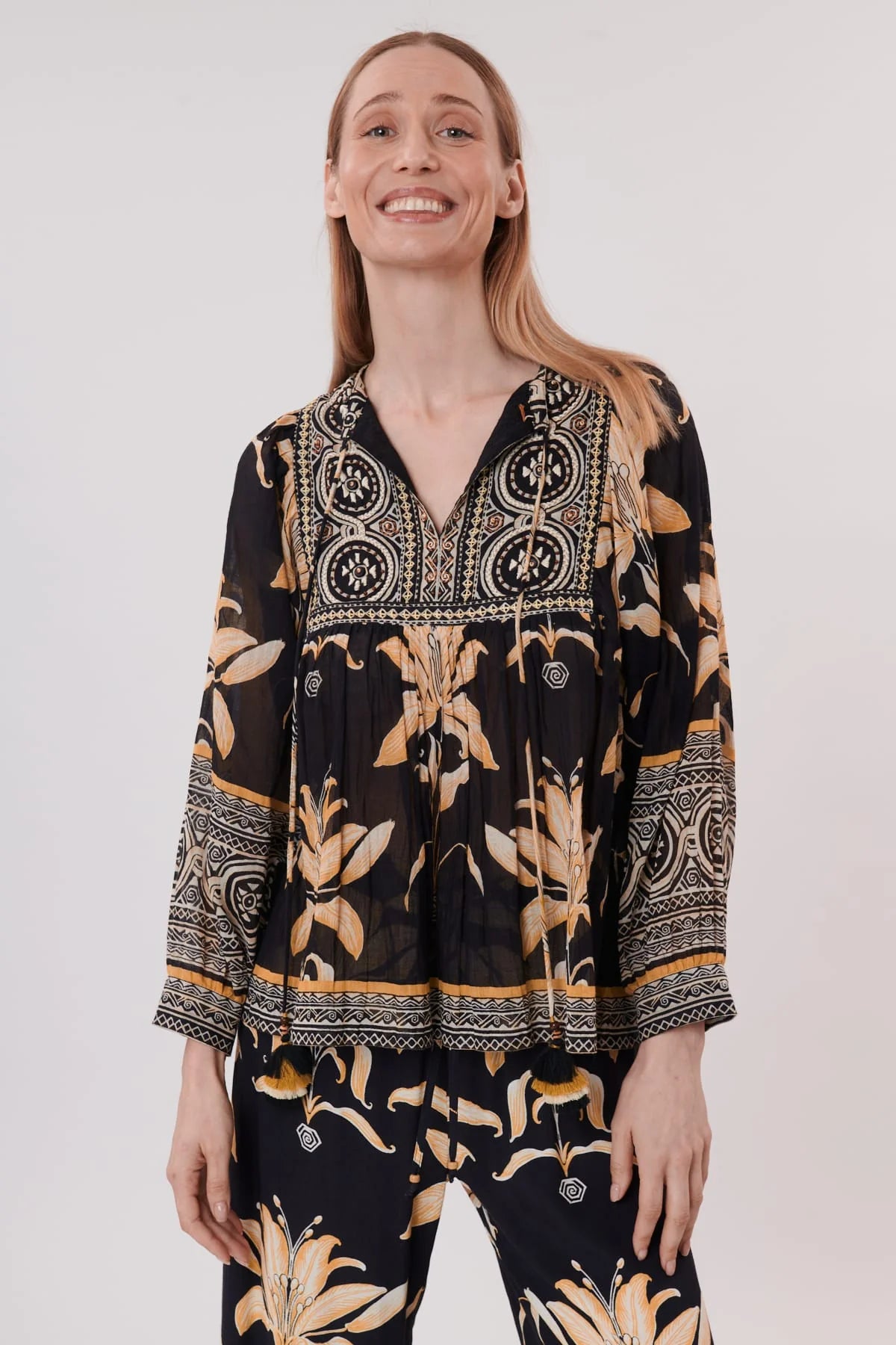 Discount Extravaganza Rebecca Tie Frot nTop