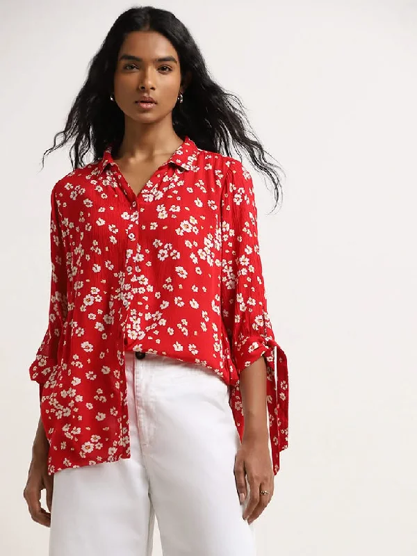 Weekend Deals to Make You Smile LOV Red Floral Printed Shirt