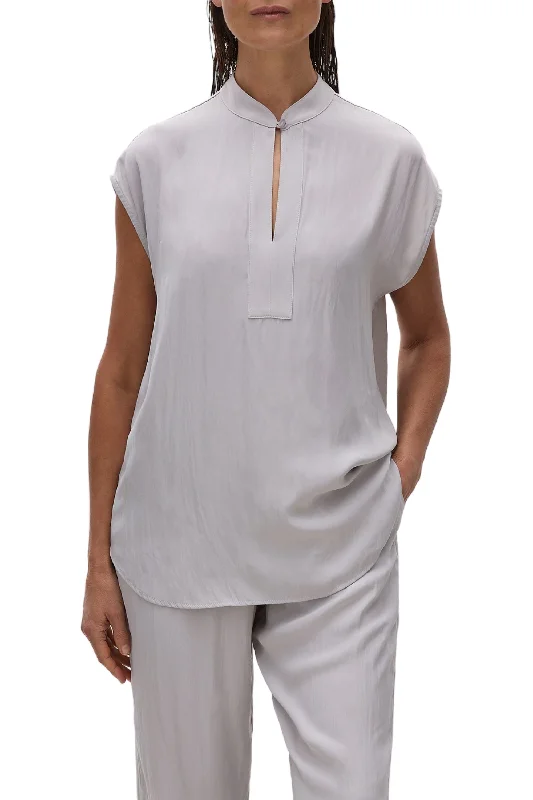 Midnight Madness KEYHOLE SLICE TOP - F678552