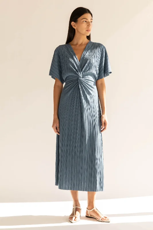 Unbeatable Prices FRONT KNOT PLEATED MIDI DRESS