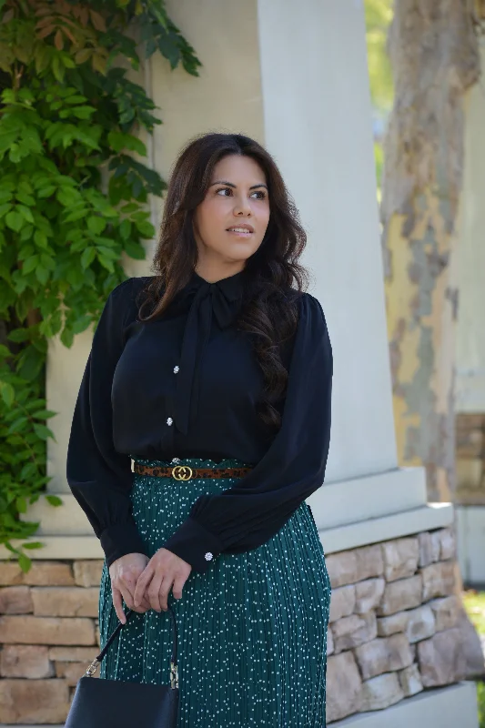 Price Meltdown Roxanne Black Pearl Buttoned Top
