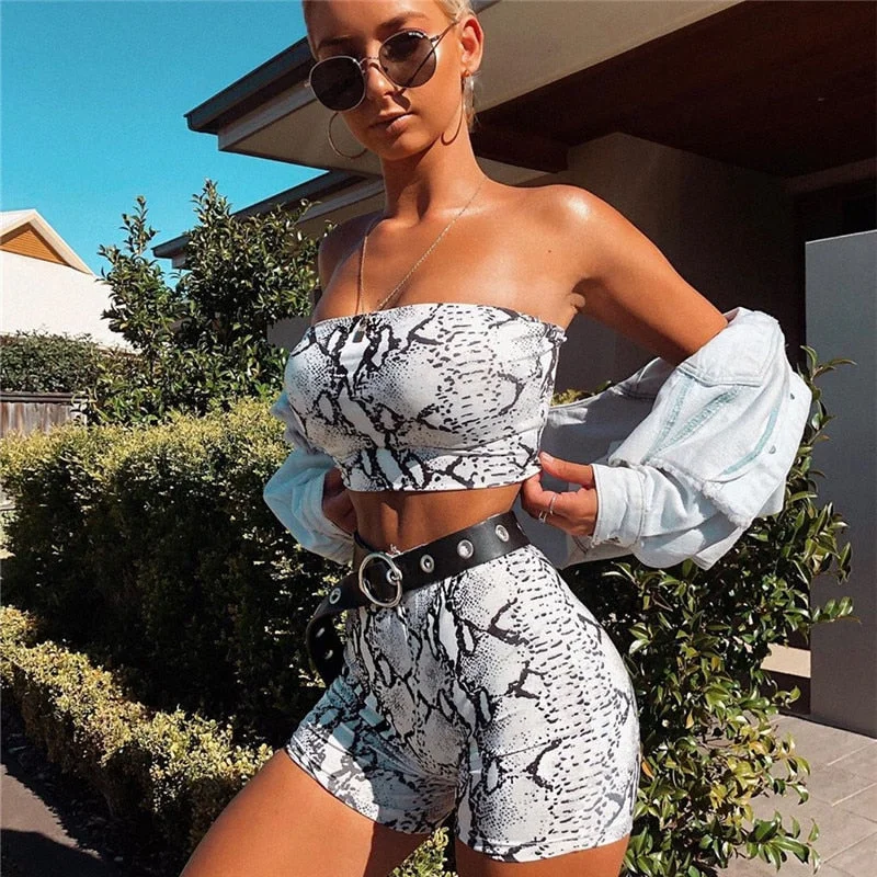 Big Discounts Snake Skin Two Piece Set Women Strapless Low Cut Backless Crop Top Elastic Waist Shorts Summer Fashion Beachwear 2 Pcs Outfits