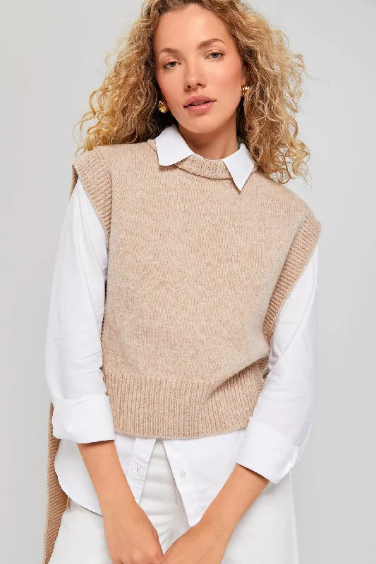 Steals and Deals Camel Kalvos Vest