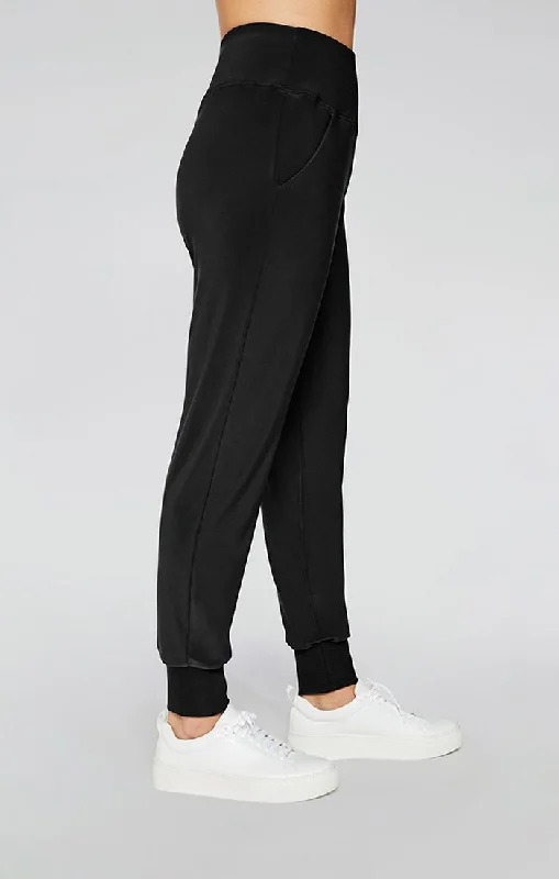 Act Fast Sympli, 27233 Motion Trim Cuff Jogger