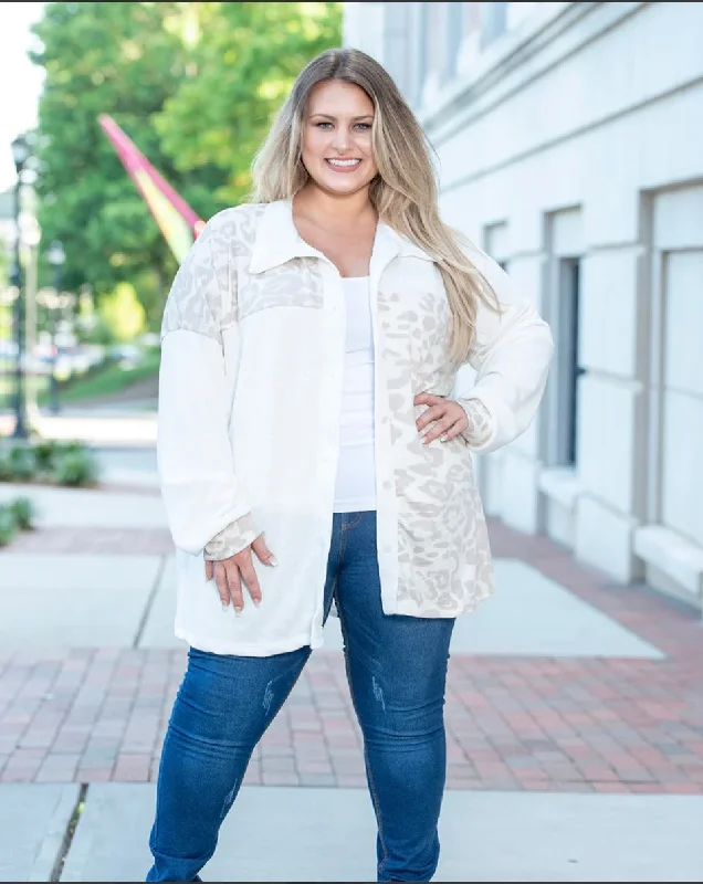 Weekend Savings Extravaganza Colorblock Creme and Leopard Shacket