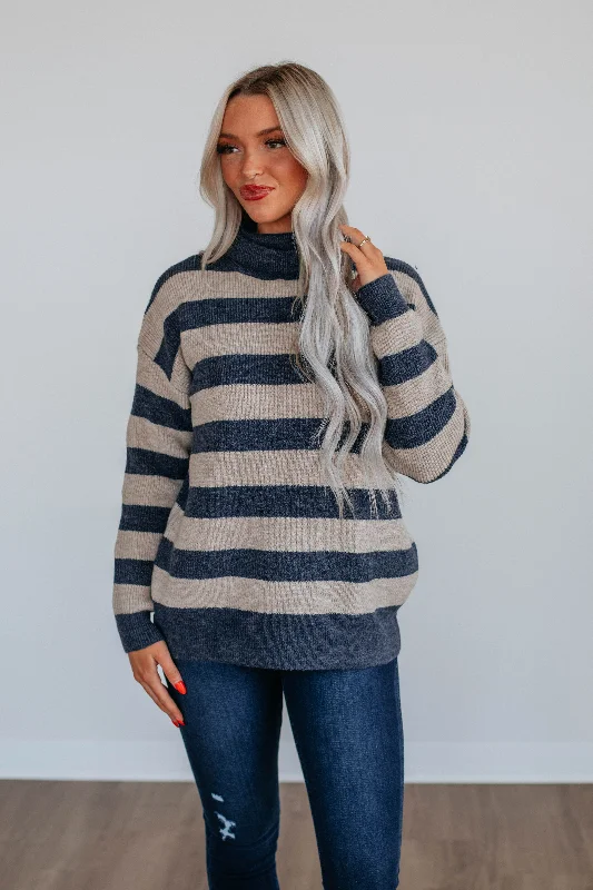 Discount Days Kayton Striped Sweater - Navy