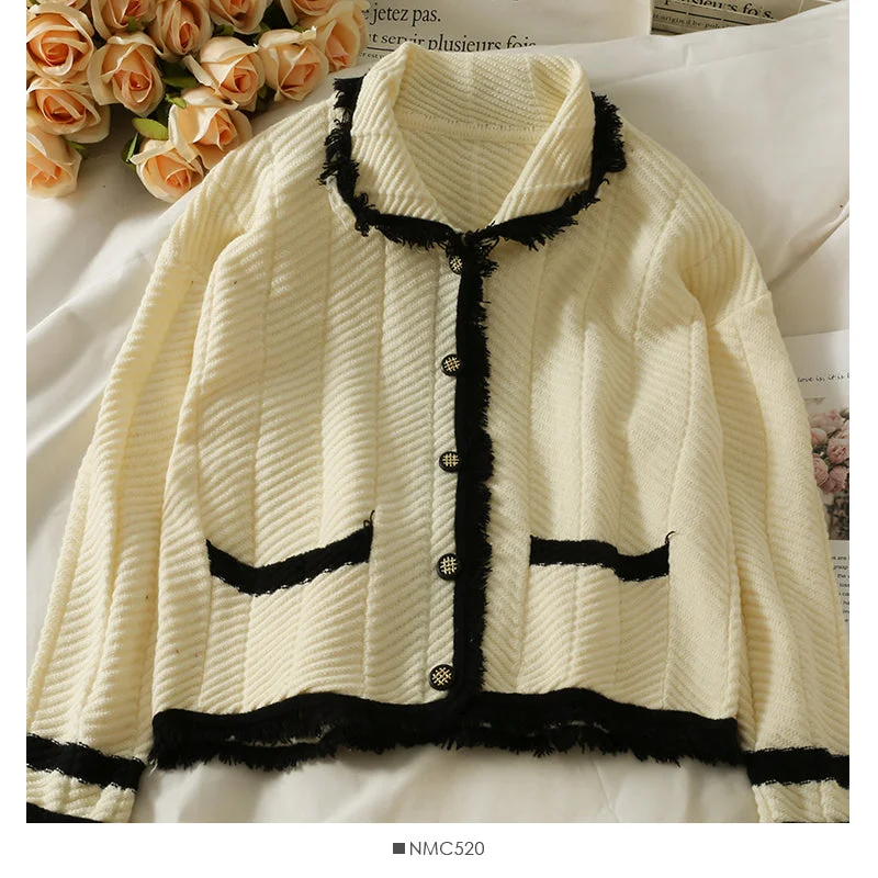 Weekend Shopping Bliss Hong Kong style retro color matching tassel single breasted sweater  2050