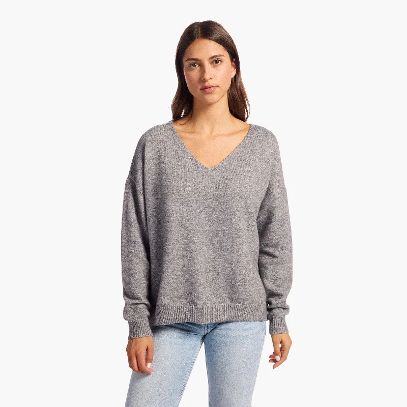 Can't Resist Cozy Knit V-Neck Sweater | Charcoal