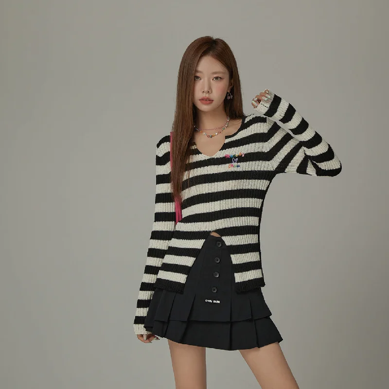 Online Only Slit Color Lettering Stripe Knit Sweater
