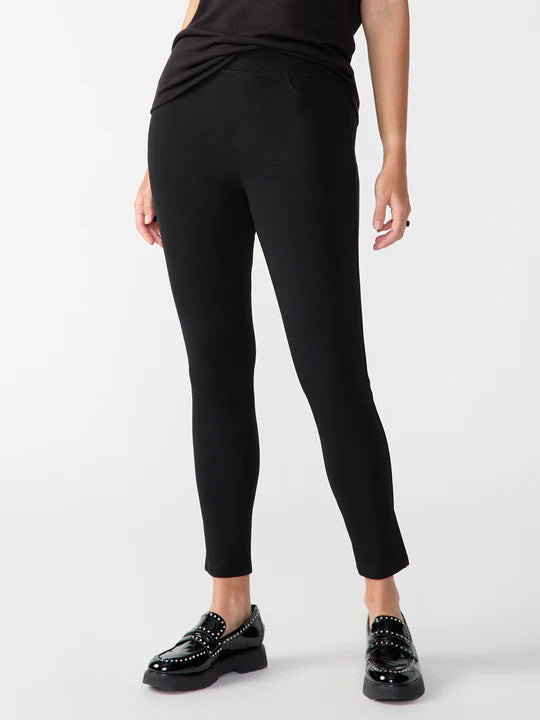 Instant Deal Runway Legging - Black