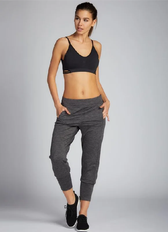 Deep Discounts C'est Moi, CEAP1008 capri jogger pant