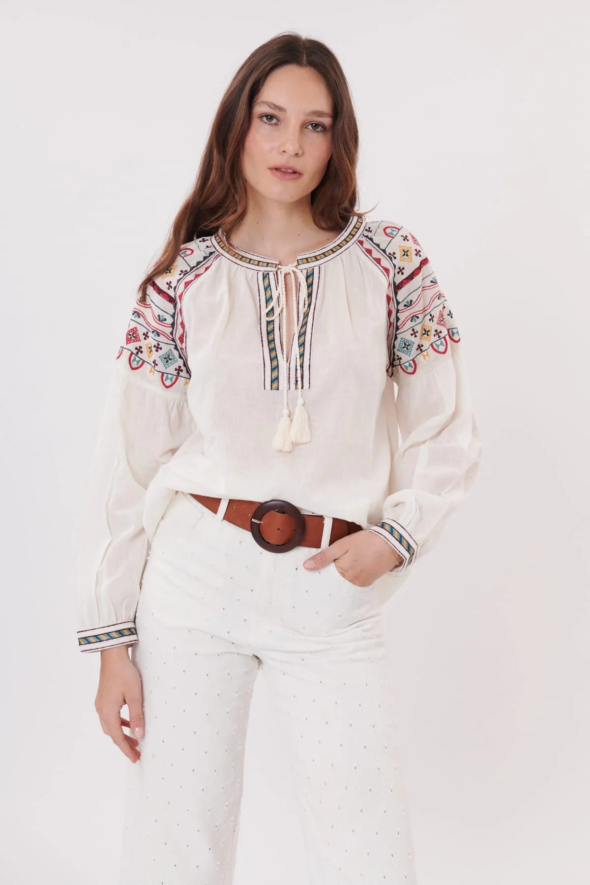 Bonus Savings Reykjavik Embroidered Top- Ecru