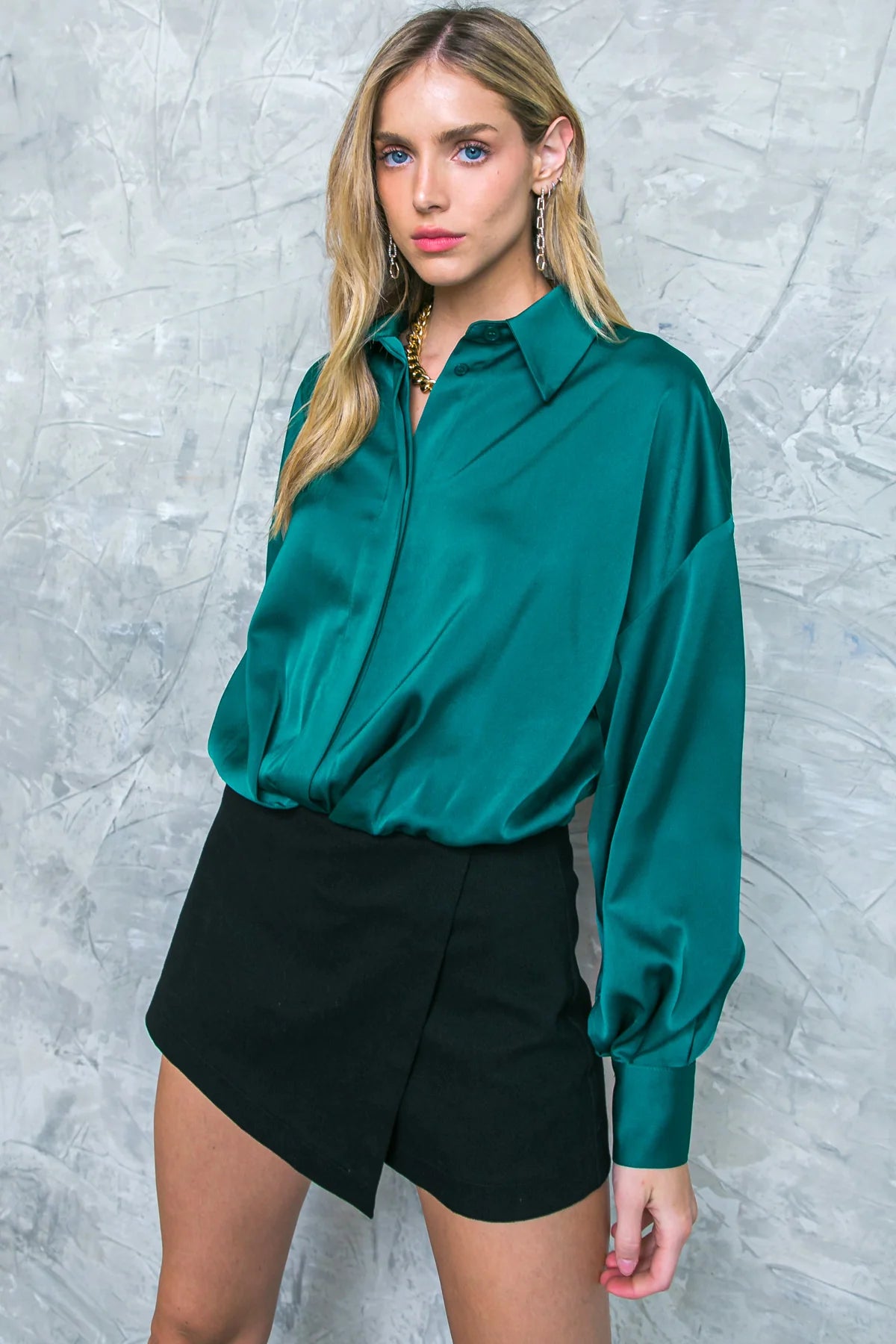 Exclusive Offers Teal Lantern Sleeve Top