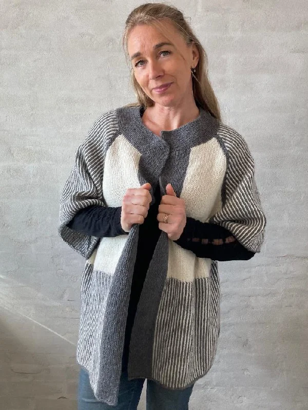 Flash Deals Mariager cape/vest by Hanne Falkenberg, No 2 knitting kit