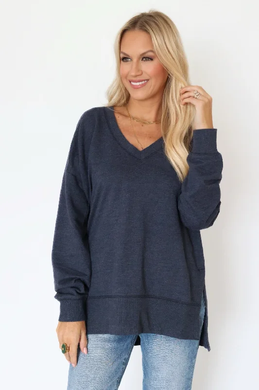 Act Fast Modern V-Neck Weekender - Eclipse (FINIAL SALE)
