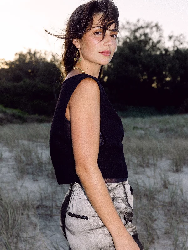 Fantastic Offers Woven Crop - Black